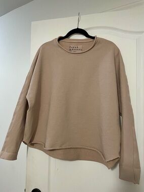 Frank & Eileen Taupe Raw-Hem Crewneck Sweatshirt